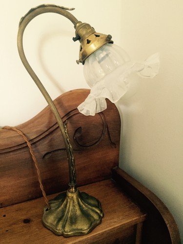 antique art nouveau swan neck brass desk/table lamp with frilled