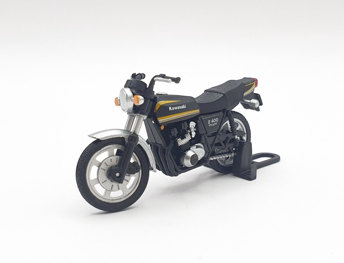 UCC 1/42 Yoshimura ism Premium KAWASAKI Z400FX BLACK Motorcycle