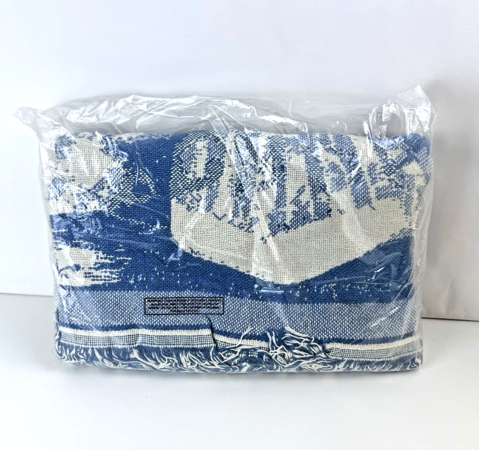 Manta tapiz vintage victoriana dama azul 60" x 46" Avon Mrs Albee Foto 3 de 3