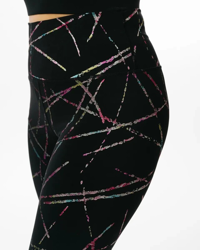 Zyia Abstract Hi Rise 7/8 24” - Size 8/10 New With Tags
