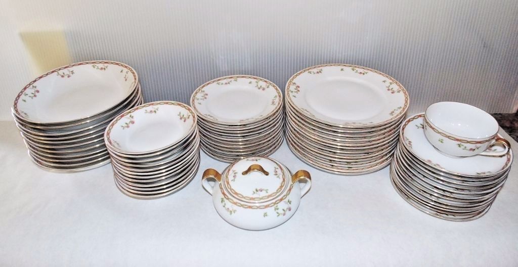 Vintage Epiag Royal Czechoslovakia EPI15 71 Piece China Set Small