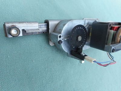 Moteur D'inclinaison Pour Tapis Roulant Weslo WLTL20550 - Occasion - Testé