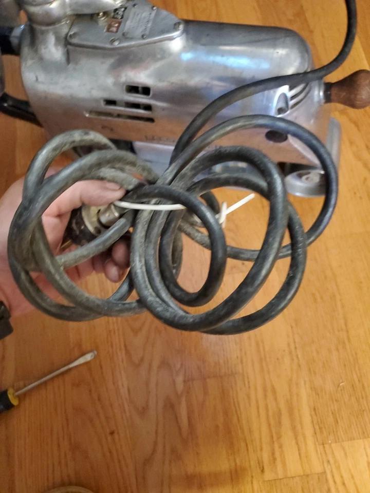 Porter Cable BB10 Corded 9A 1HP Wormgear Belt Sander - Image 4 of 4