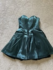Sherri Hill Size 2 Green Strapless Formal Dress with small corset in the back