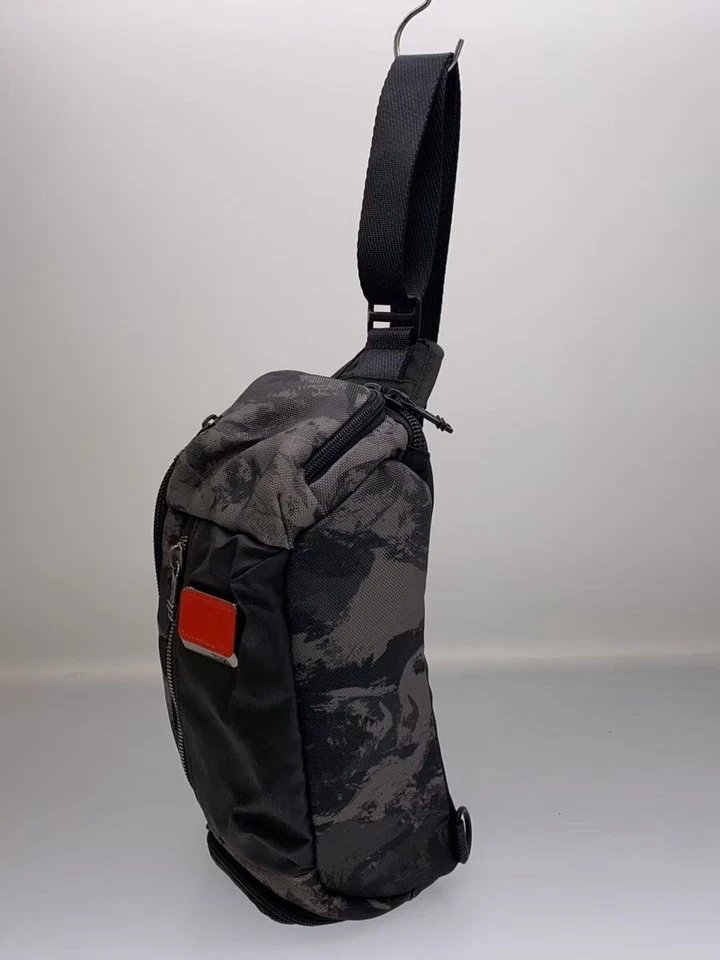 Bolso de Hombro Tumi PVC Gris Foto 2 de 4