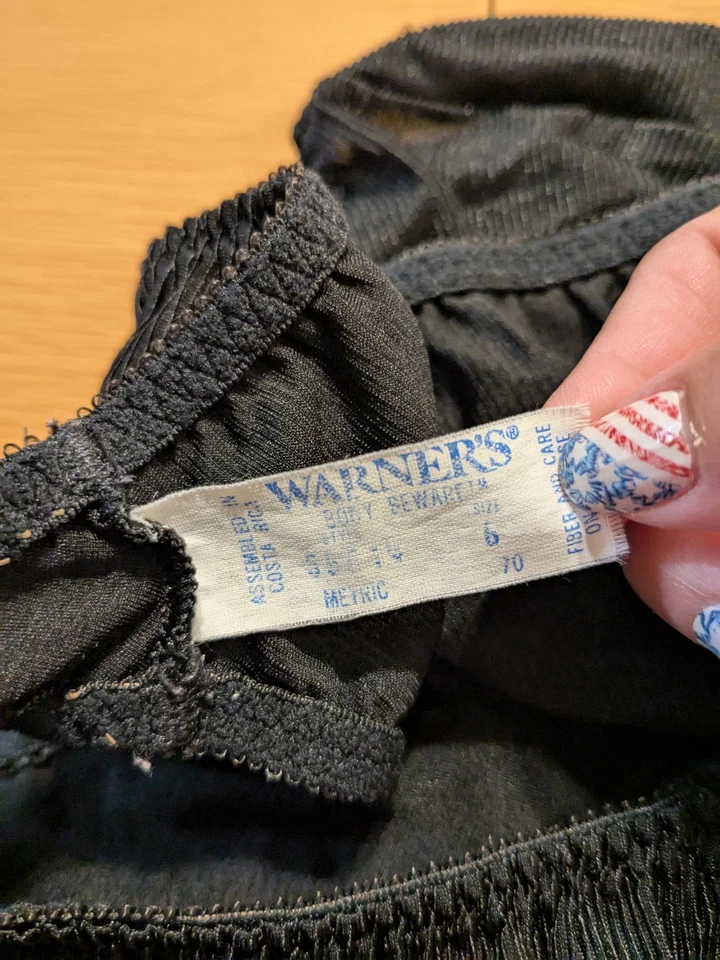 Vintage 1990’s Warner’s Body Beware Black Textured Panties Sz 6 M - Image 4 of 4