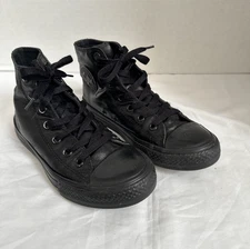 Converse Chuck Taylor Youth Black on Black Hi Tops Size 2 Texture