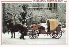 74 CHAMONIX MONT BLANC LE TRAINAU AU DEPART DE LA GARE