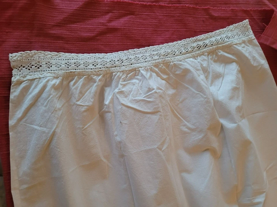 LINGE ANCIEN: NUISETTE EN COTON BORDURE CROCHET A LA MAIN - Photo 4/4