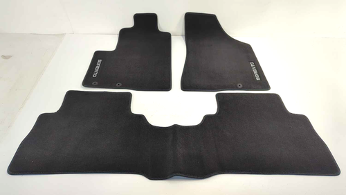 New OEM Genuine Kia Floor Mats Black 2012-2013 Sorento 5 passenger 1UF14-AB400 - 第 1/5 張圖片