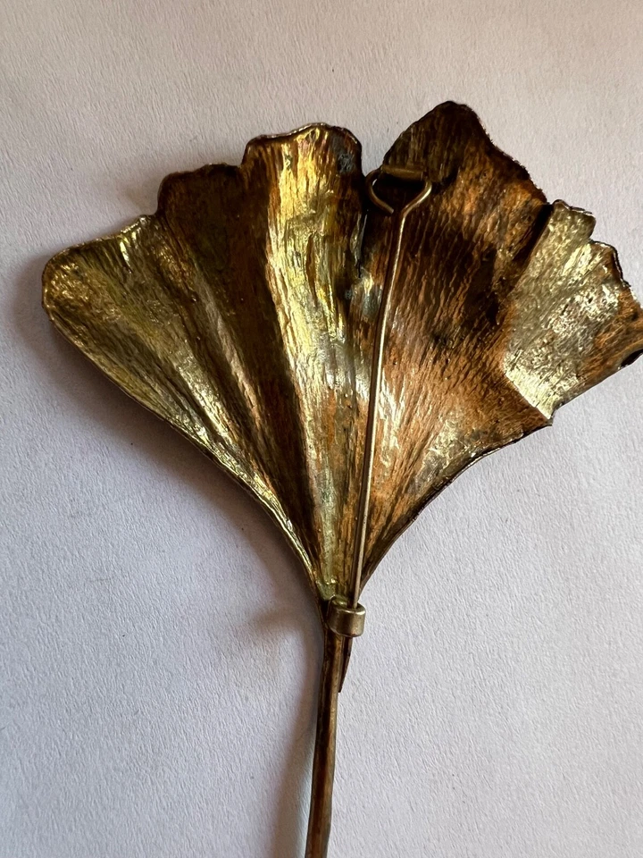 Broche GINKGO LEAF por Michael Michaud? 3 1/2 x 21/2 - Imagem 2 de 4