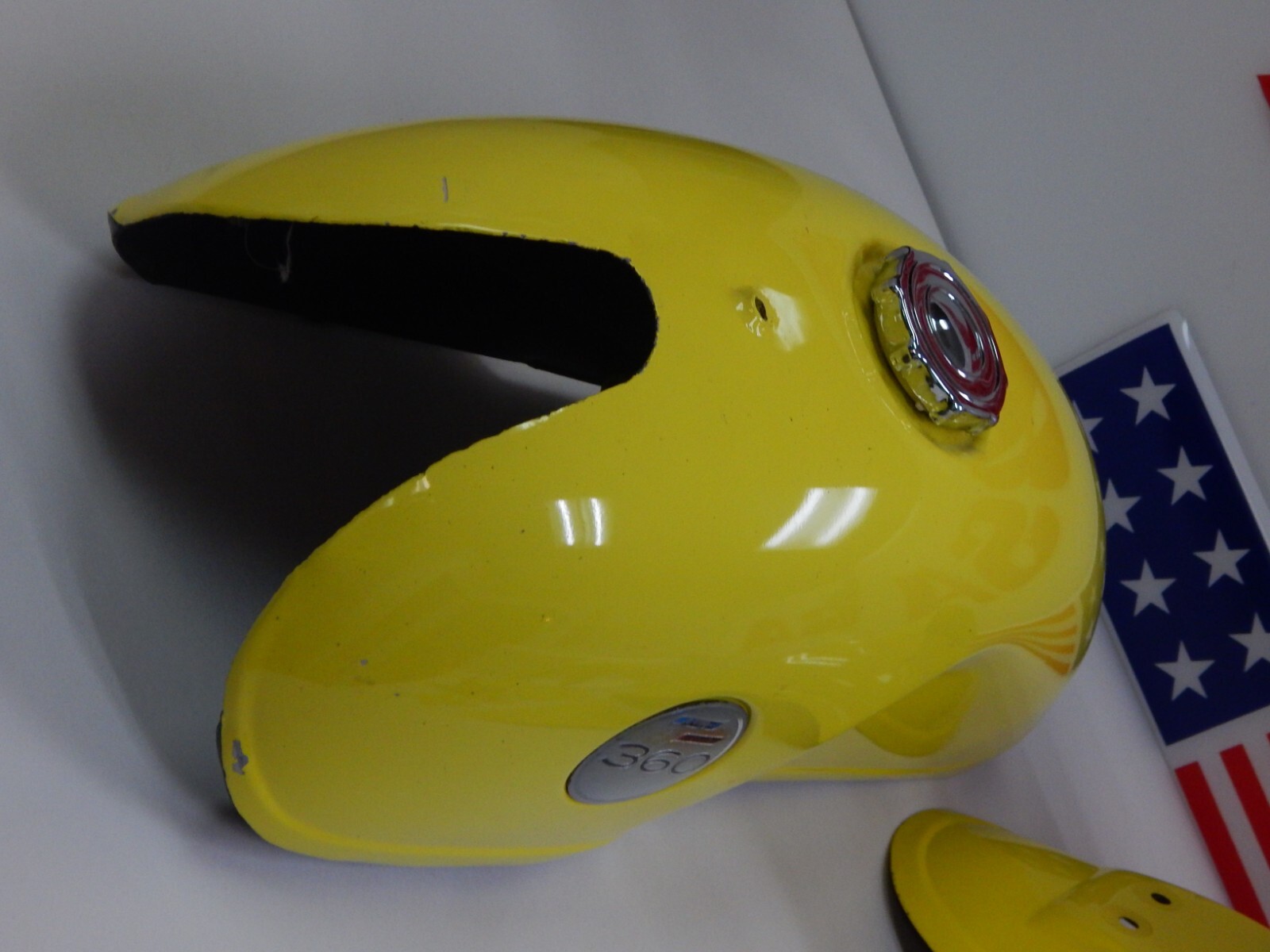 NOS BENELLI WARDS RIVERSIDE MOJAVE 250 360 BODYWORK SET TANK SEAT