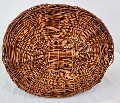 Vtg Wicker Dog Cat Basket Pet Bed Large Oval 14" t x 14" x 13” Storage Farmhouse - Picture 6 of 6