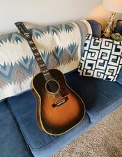 Gibson Southern Jumbo 1946 Acoustic Guitar Script Logo