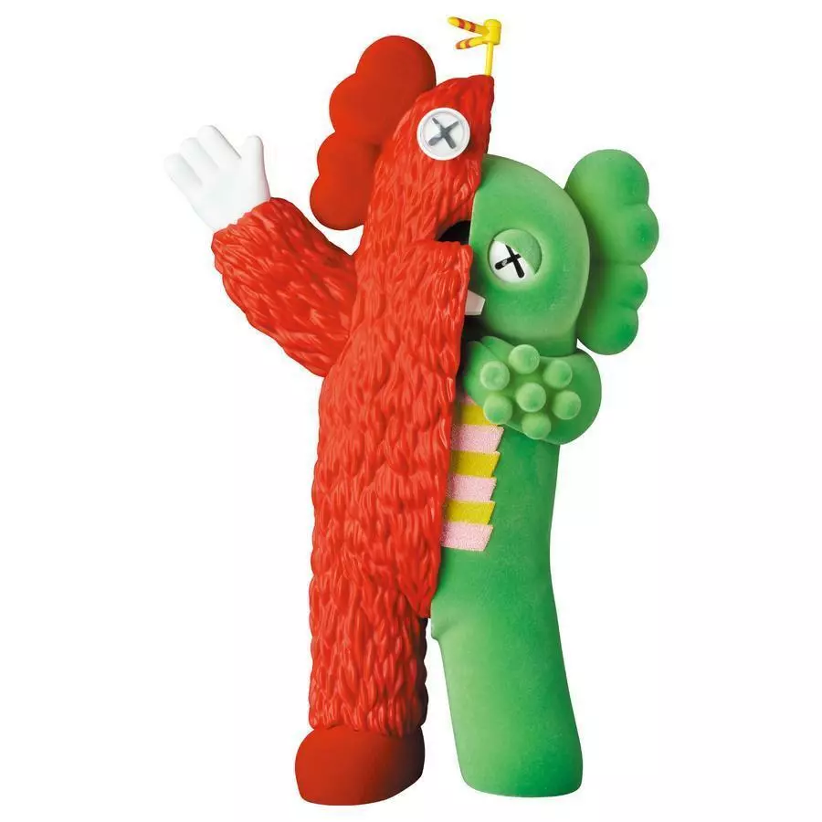 KAWS KACHAMUKKU Painted Vinyl Figure Green/Red 2022 MedicomToy Original Colorway