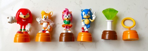 Sonic The Hedgehog 3D Chess Game With 32 Figures - Picture 3 of 8