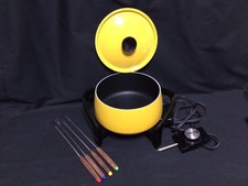 Vintage 70s West Bend Yellow Electric Fondue ...