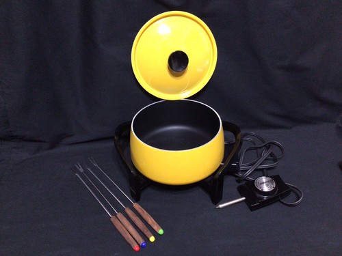 Vintage 70's West Bend Yellow Electric Fondue Pot with Handles & Four Forks