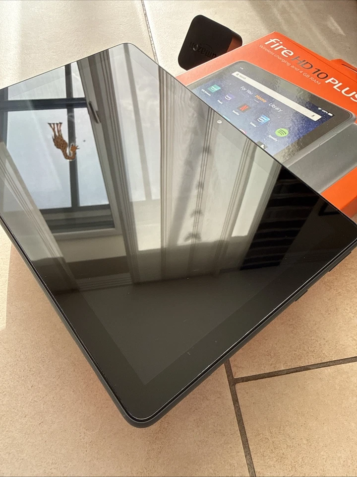 Amazon Fire HD 10 Plus (11. Gen) 32GB, Wi-Fi, 10,1 Zoll - Schiefergrau - Bild 2 von 4