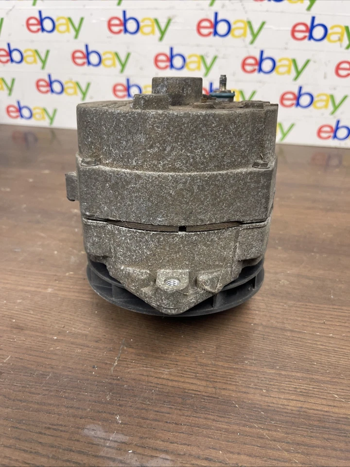 Chevy Camaro 1986 alternador OEM Foto 3 de 4