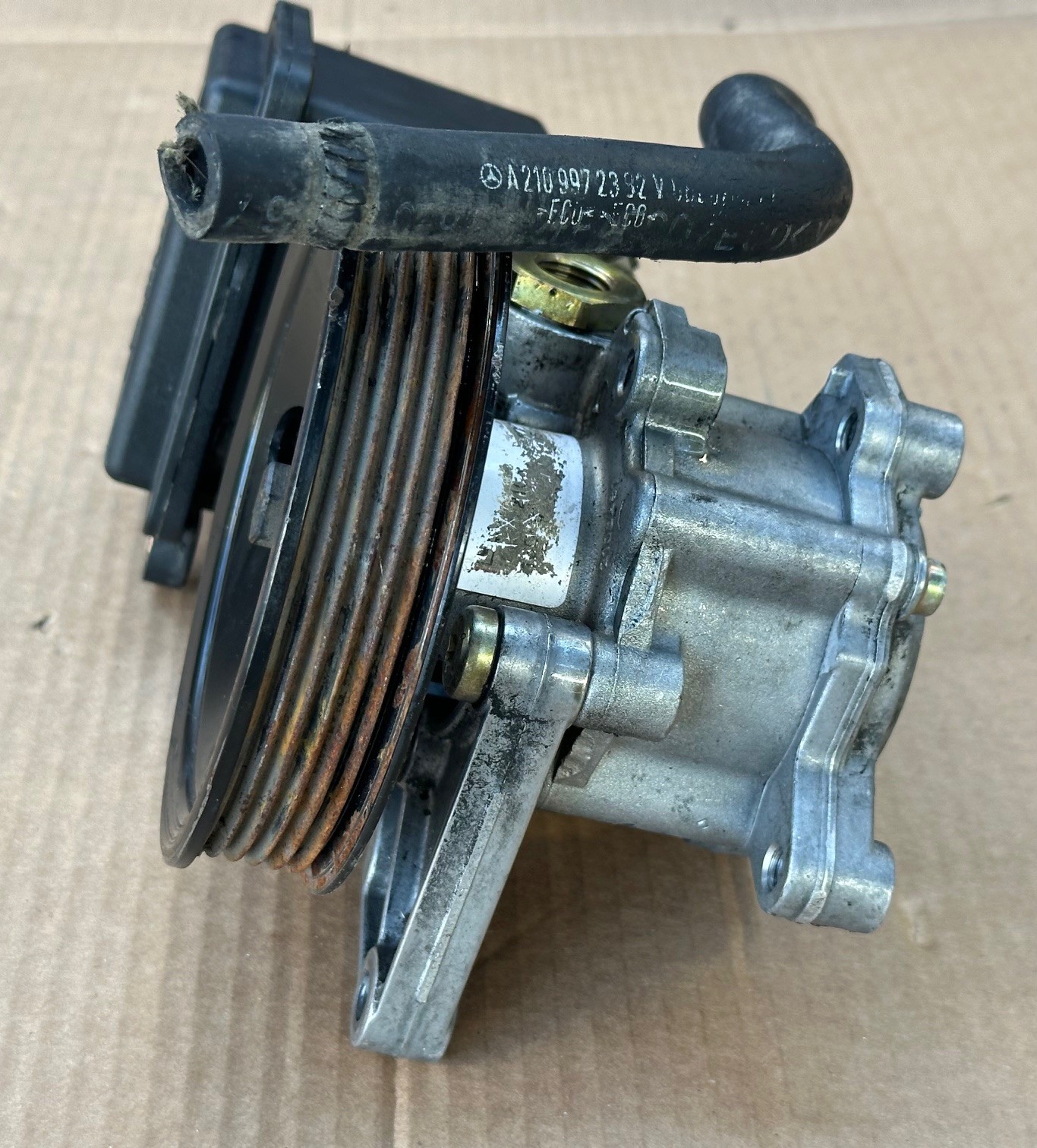 00-06 MERCEDES C CLK E ML S SL SLK POWER STEERING PUMP RESERVOIR A0004600183 OEM