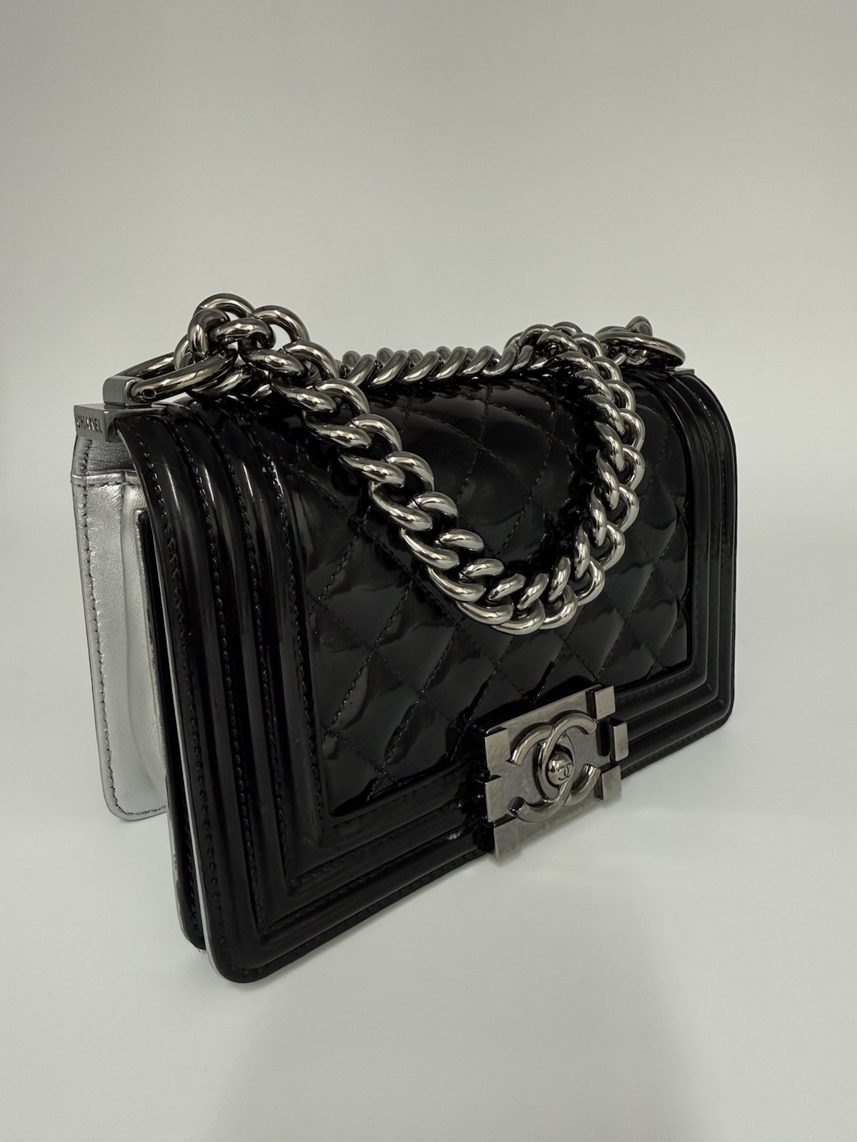 Chanel Plexiglass Pattern Two Tone Boy Bag - image 6