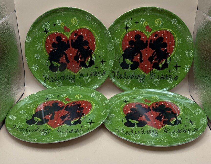 Disney Mickey & Minnie Holiday Kisses 8