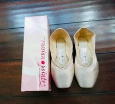 NIB Russian Pointe Brio Model B Ballet Pointe Toe Dance Shoe