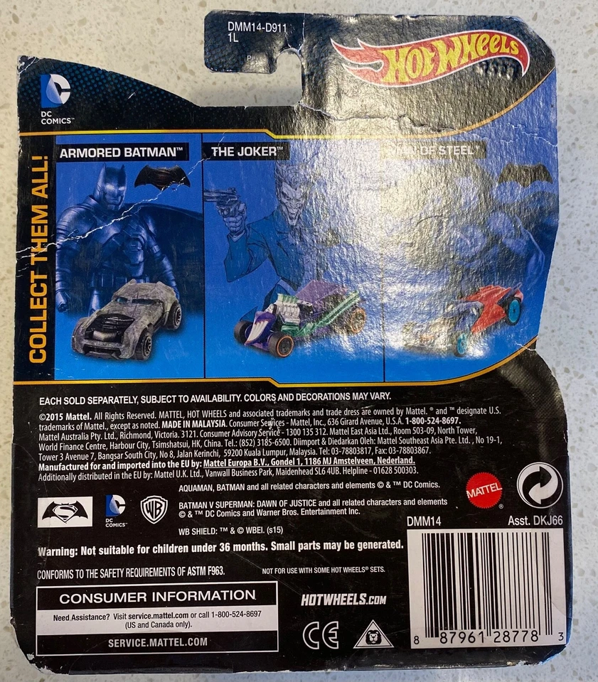 Hot Wheels DC Comics Designer Series Aquaman 2015 DMM14 BRAND NEW DAMAGED BOX - Image 2 of 4