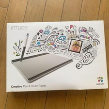 Wacom Intuos Pen  Touch Tablet CTH-680/S2-DX W/Box