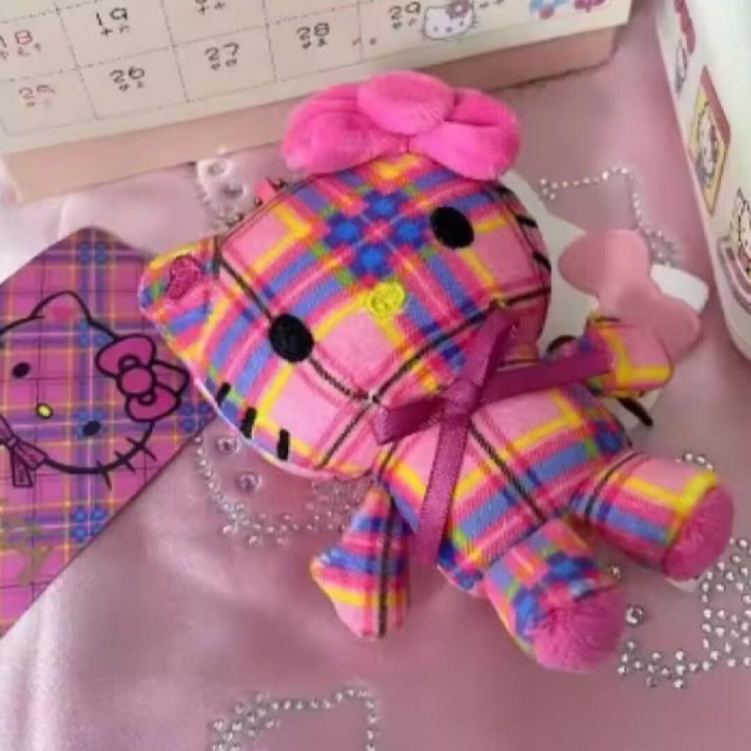 Japan Anime Sanrio Hello Kitty plush doll Checked pattern Pink fashionable items