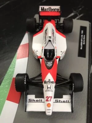 ミニカー Marlboro Mclaren MP4/4 Ayrton Senna 1/18 Ayrton Senna 1988 Japanese GP Winner - 'Marlboro