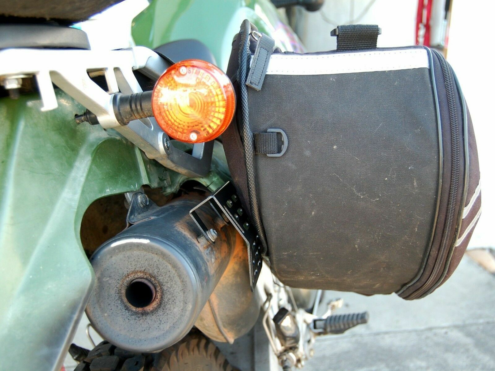 Kawasaki KLR650 KLR 650 Exhaust Muffler Heat Shield for Soft Luggage