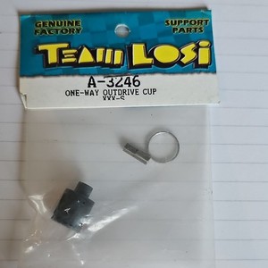 Team Losi A-3246 One-Way Outdrive Cup for XXX-S 1:10 Electric Car