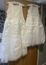 2 abiti da damigella/fioriera/comunione bambina avorio. Età 5 e 8 anni. Scarpe