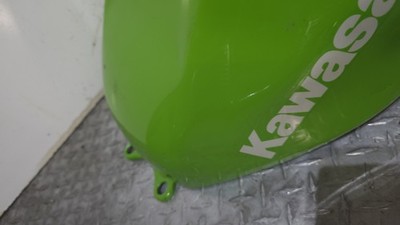 たけこ★ 1998-1999 KAWASAKI ZX9R OEM FUEL TANK GAS TANK ASSEMBLY HAS DENT