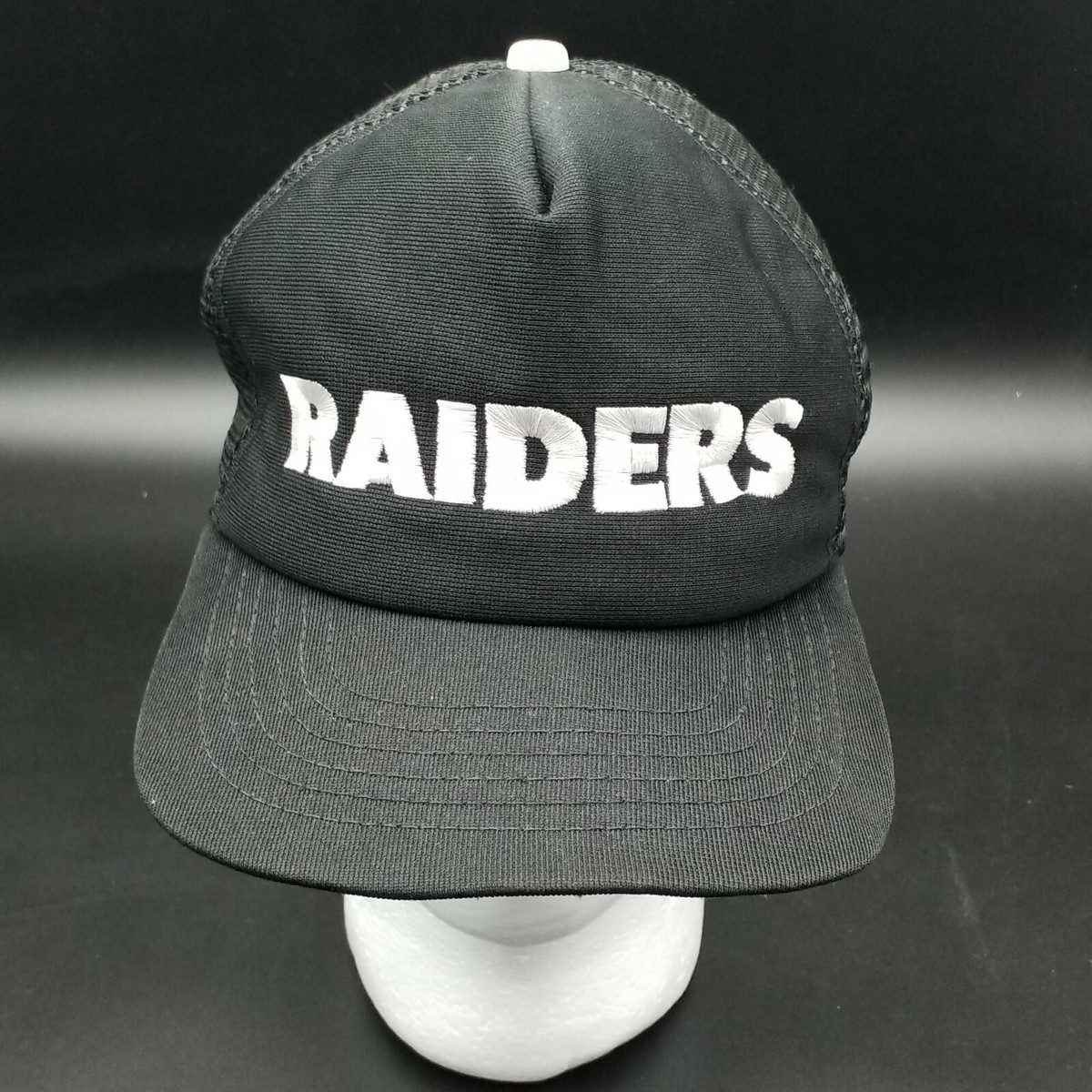 80〜90's RAIDERS newera black cap Vtg Raiders Black 80's/90's Snapback Hat Cap Used New Era