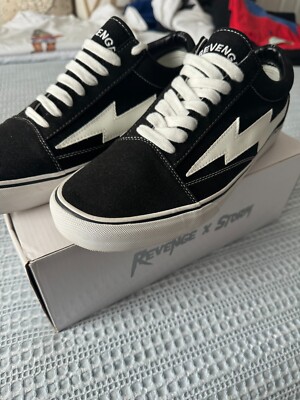 Revenge X Storm Black Vans Ian Connor Revenge X Storm Black Straps