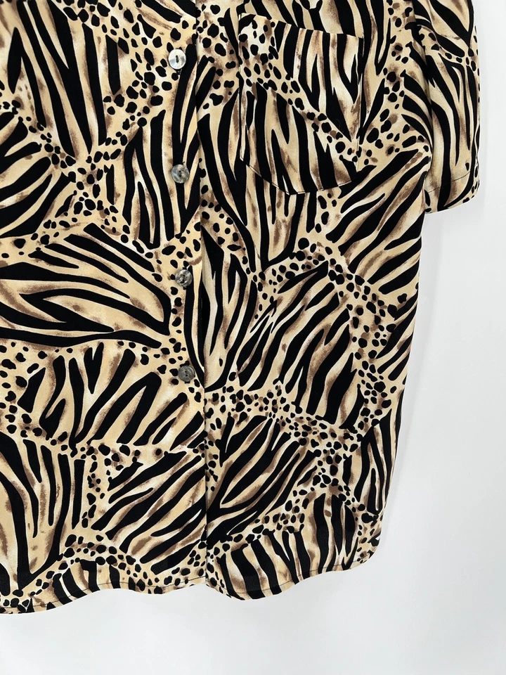 Vintage Kathy Che Blouse Womens 12 Large Black Beige Animal Print Zebra Button - Image 3 of 4