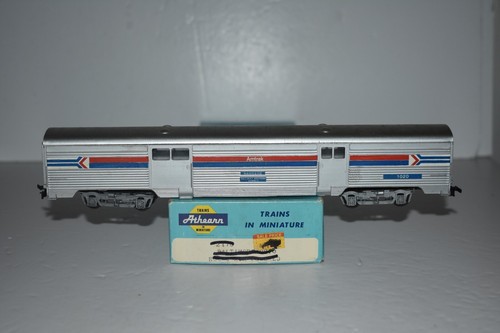 HO Scale Con-Cor Amtrak Passenger Combine Coach Car 1020 C43136 | Zustand: Used