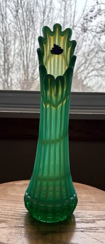 vintage 1960's Fenton Green Opalescent Window Pane 12.75 inch Tall Swung Vase