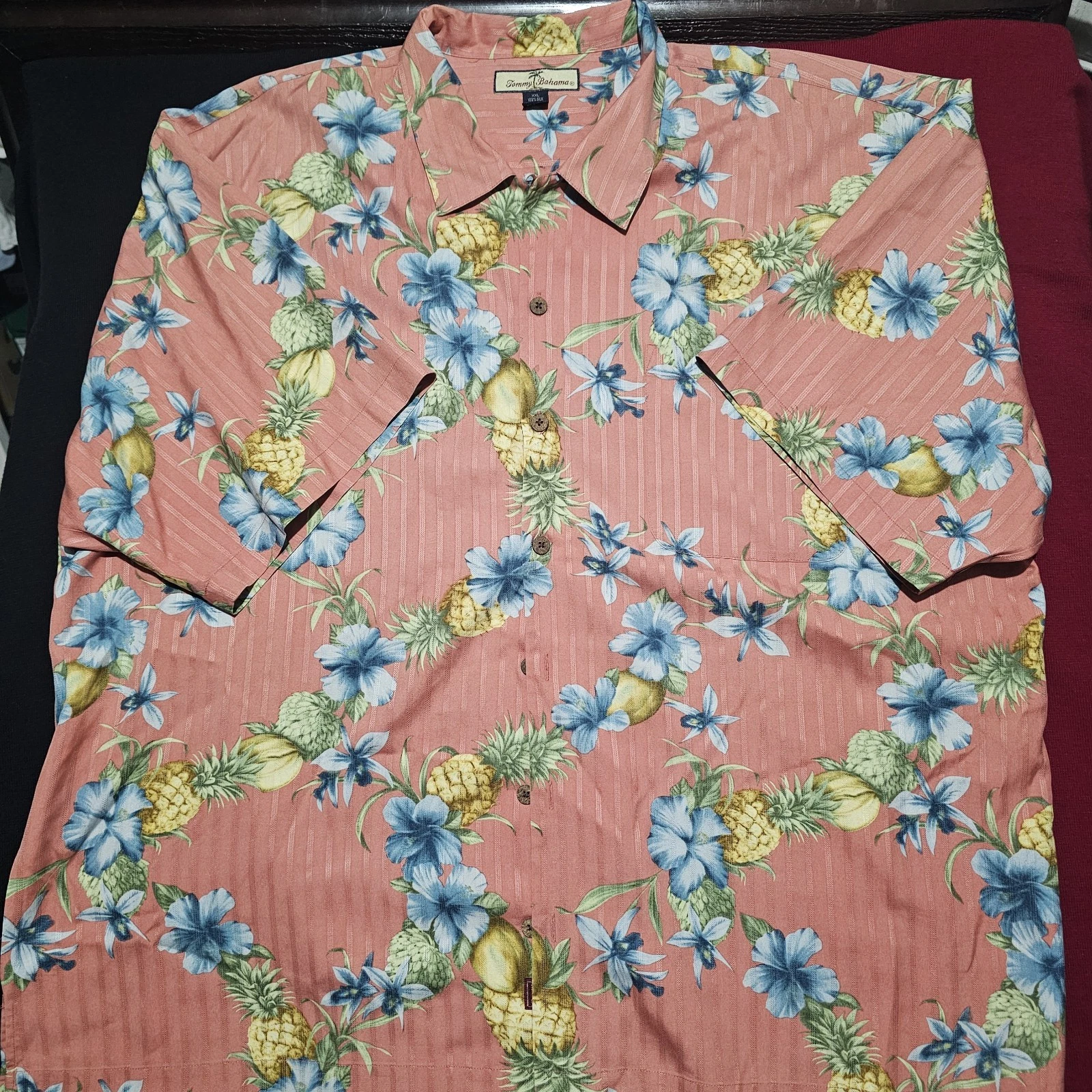 Tommy Bahama Shirt Mens XXL Pink Coral Floral 100% Silk Short Sleeve Button up