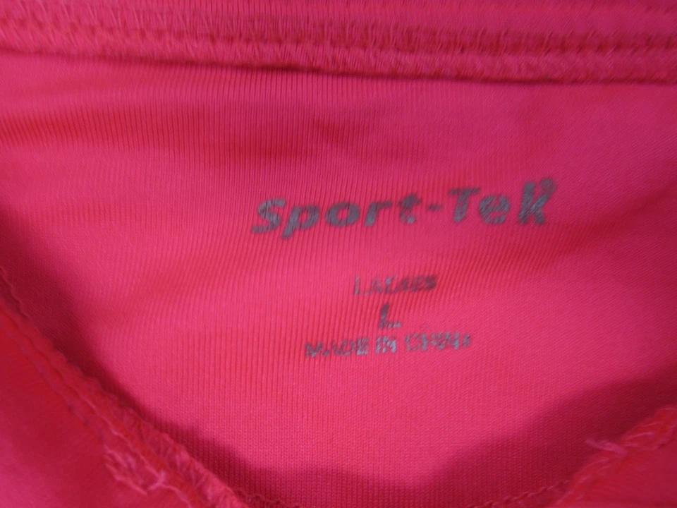 Camisa deportiva elástica Sport-Tek Pullover para mujer grande rosa 1/4 cremallera manga larga Foto 3 de 4