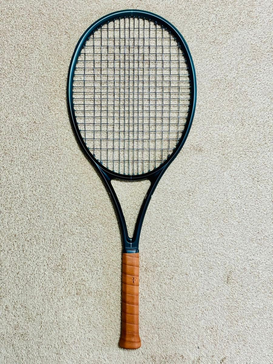 Wilson　RF01 PRO　G2 Wilson RF01 PRO Roger Federer Tennis Racket G2 Grip Size 2 Black