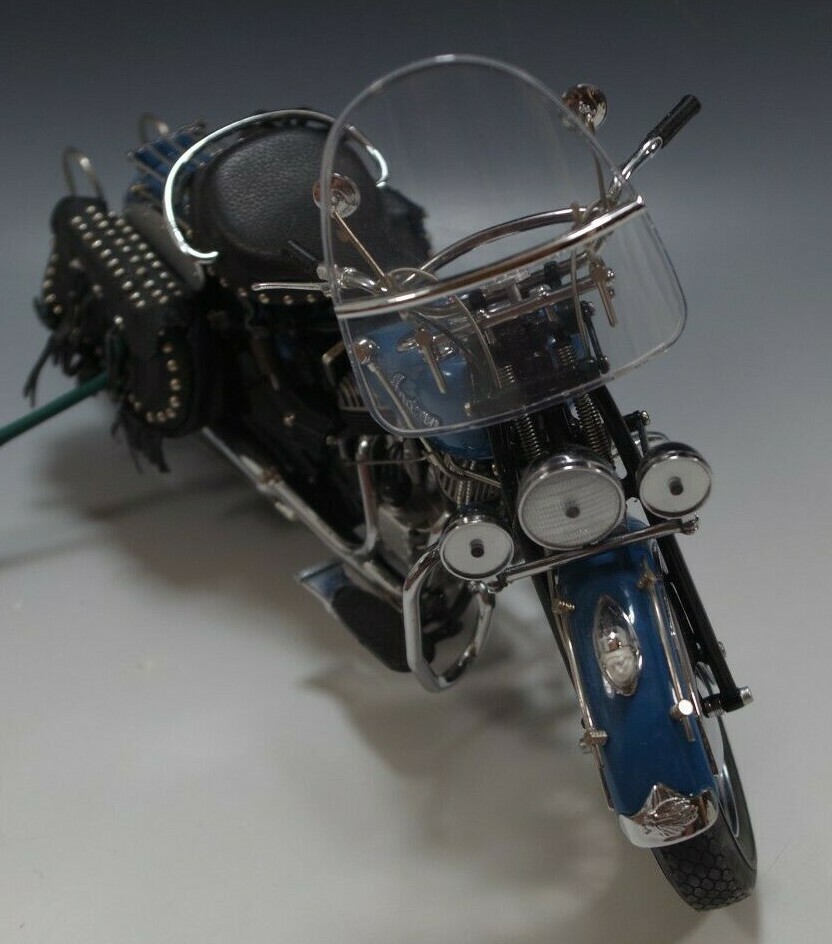 DANBURY MINT 1948 INDIAN CHIEF MOTORCYCLE DIE CAST 1:10 SCALE MIB