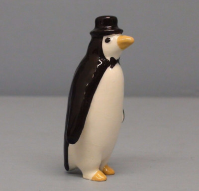 Retired Hagen Renaker Penguin Papa