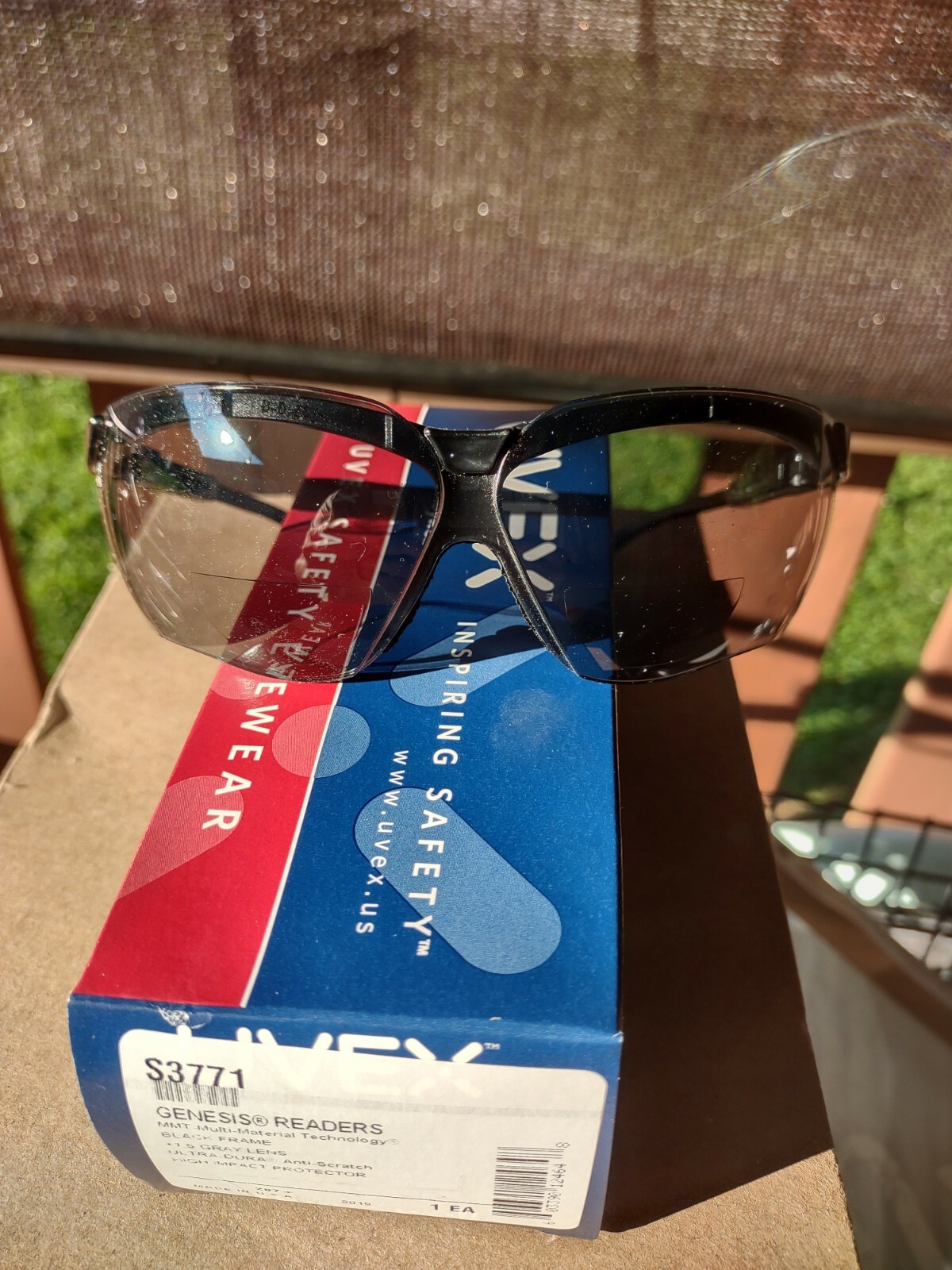 UVEX S3771 Genesis Readers Black Frame Gray Lenses +1.5, Anti Scratch