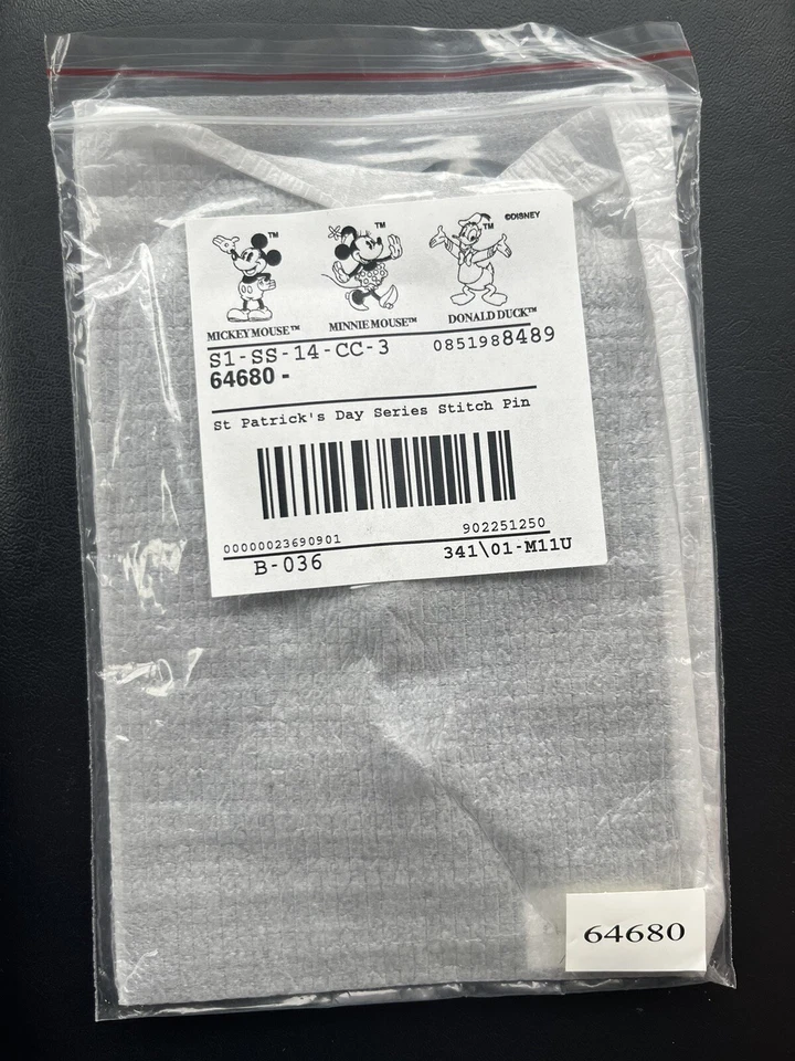 Prendedor Disney Shopping Stitch Día de San Patricio Cuatro Trébol de Plomo LE 250 Raro 2009 Foto 3 de 3