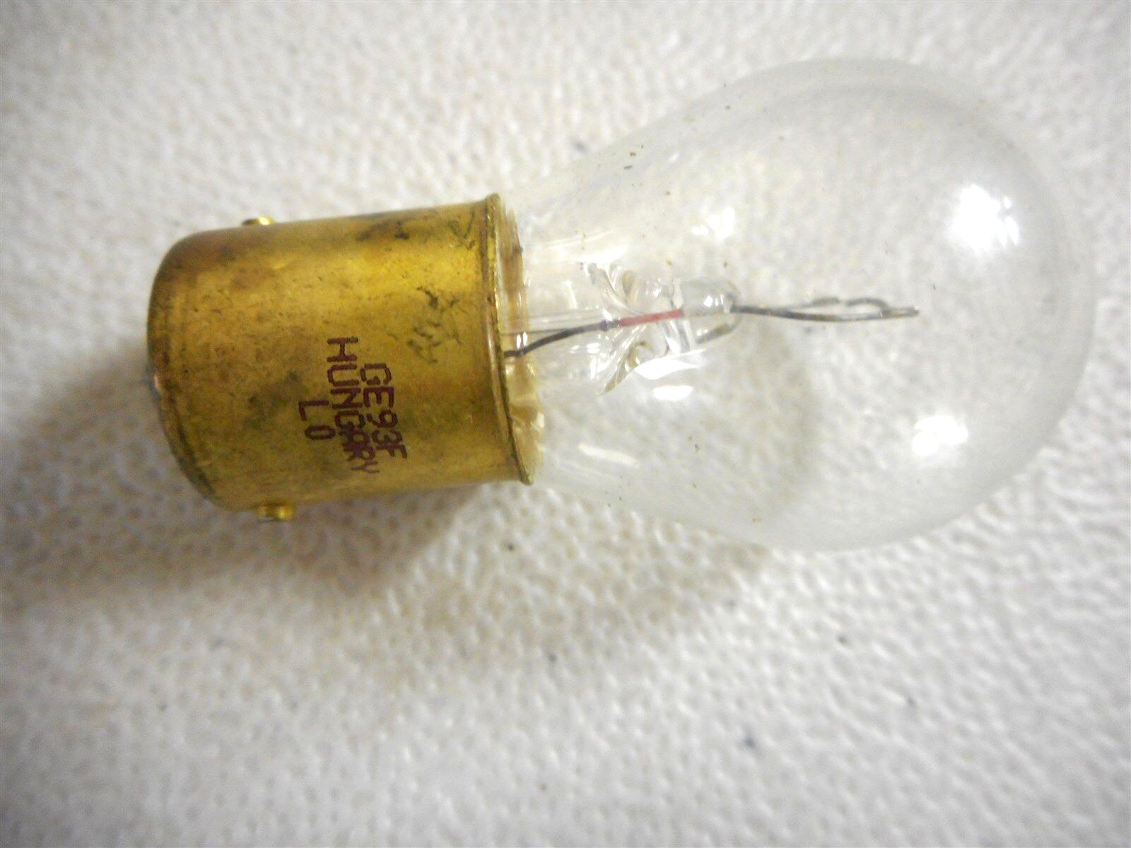 GE-93 NEW GE MINIATURE LAMPS BULBS 13W 12V GE-93 AVIATION AUTOMOTIVE *PACK OF 20