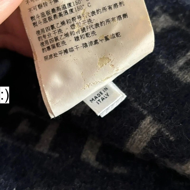 Винтажная архивная шапка-бини Armani Jeans с монограммой | 80% шерсть | сделано в Италии - Изображение 4 из 4